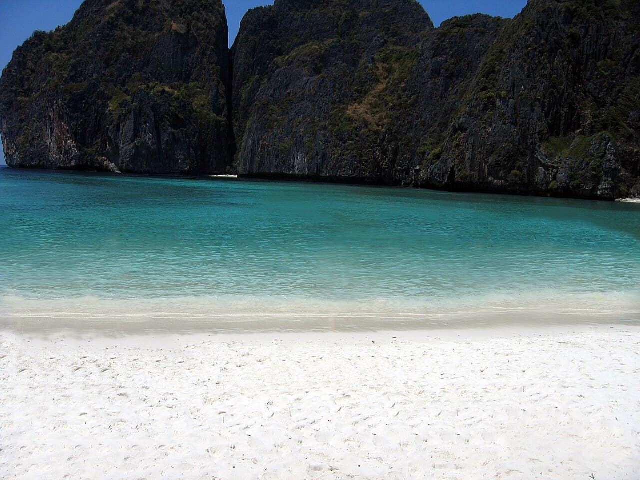หาดอ่าวมาหยาน้อย
