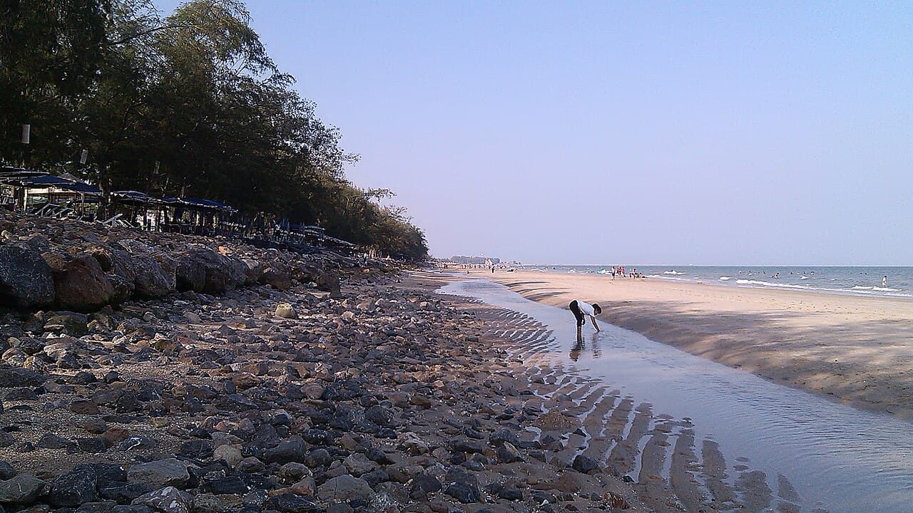 หาดชะอำ