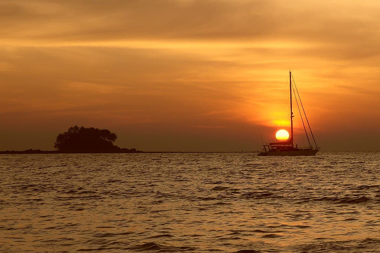 Nai Yang Beach