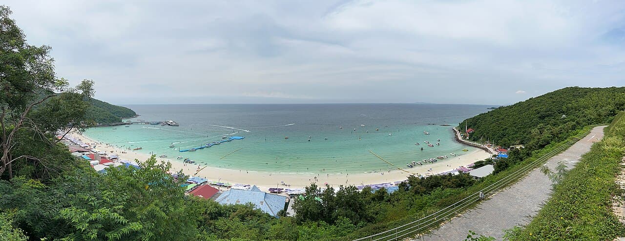 หาดตาแหวน
