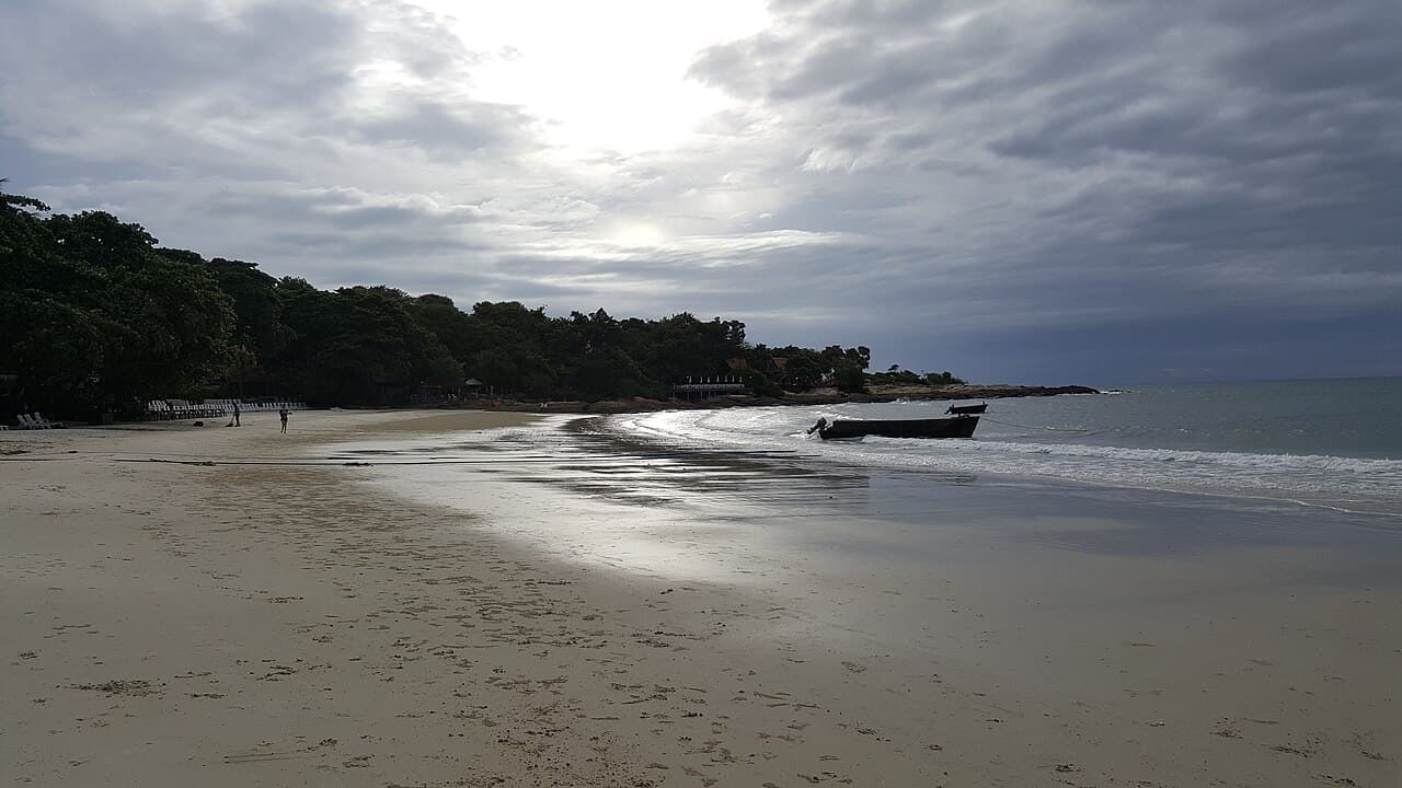หาดวงเดือน