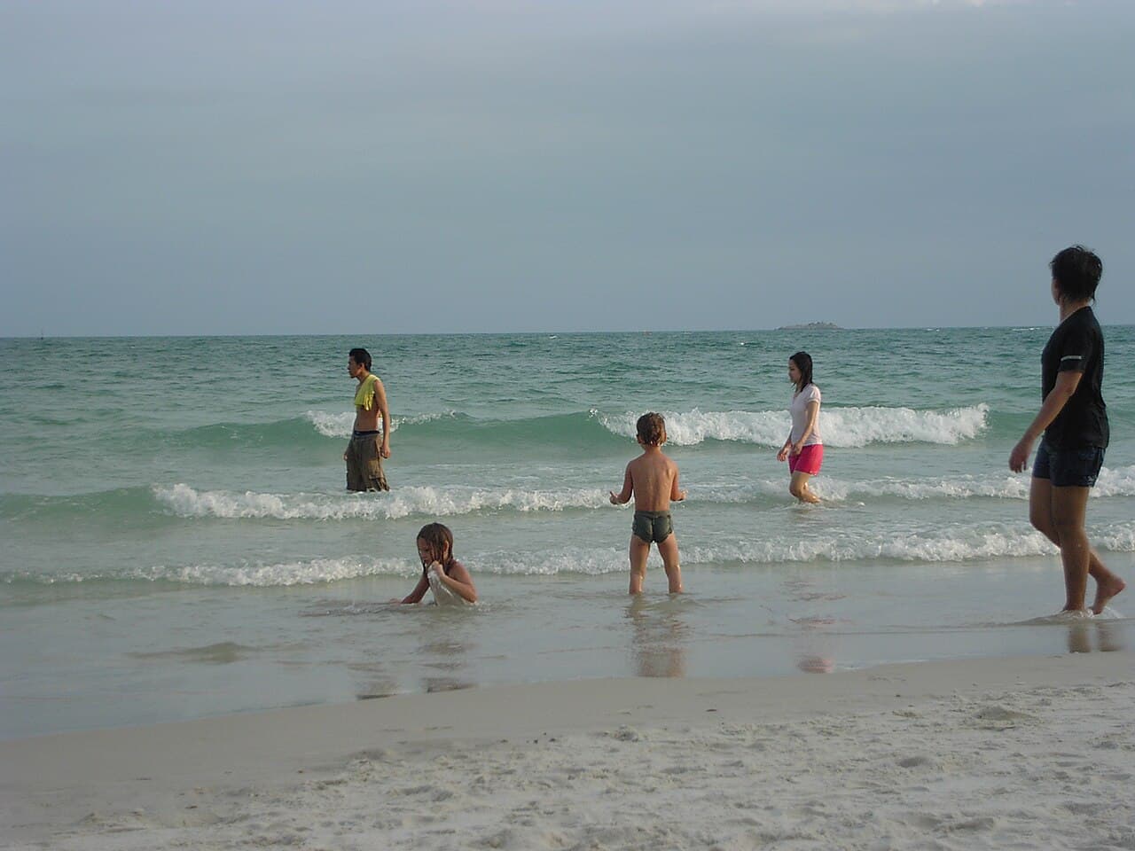 หาดทรายแก้ว